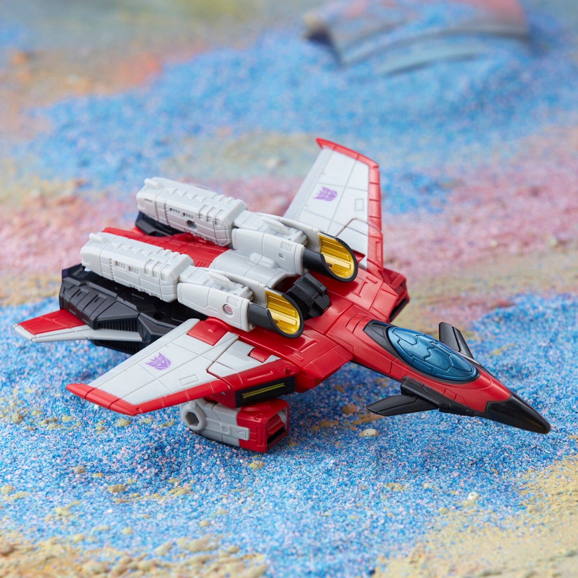 Hasbro Action & Toy Figures Transformers Generations Legacy Voyager Armada Universe Starscream